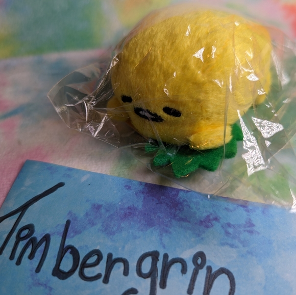 3/$20 🍄Gudetama Sanrio Keychain (Japanese) - Picture 3 of 3